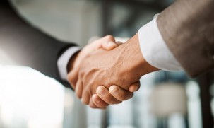 MUITO MAIS QUE CLIENTES, PARCEIROS ESTRATÉGICOS.